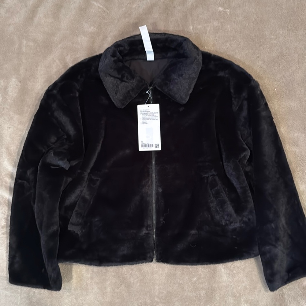 Lululemon NWT plush fleece collared oversized jacket size XL!
